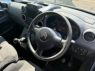 Used 2018 Citroen Berlingo Enterprise White - Interior and Exterior details 6