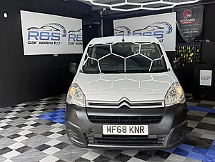 Used 2018 Citroen Berlingo Enterprise White - Interior and Exterior details 10