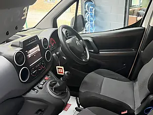 Used 2018 Citroen Berlingo Enterprise White - Interior and Exterior details 15
