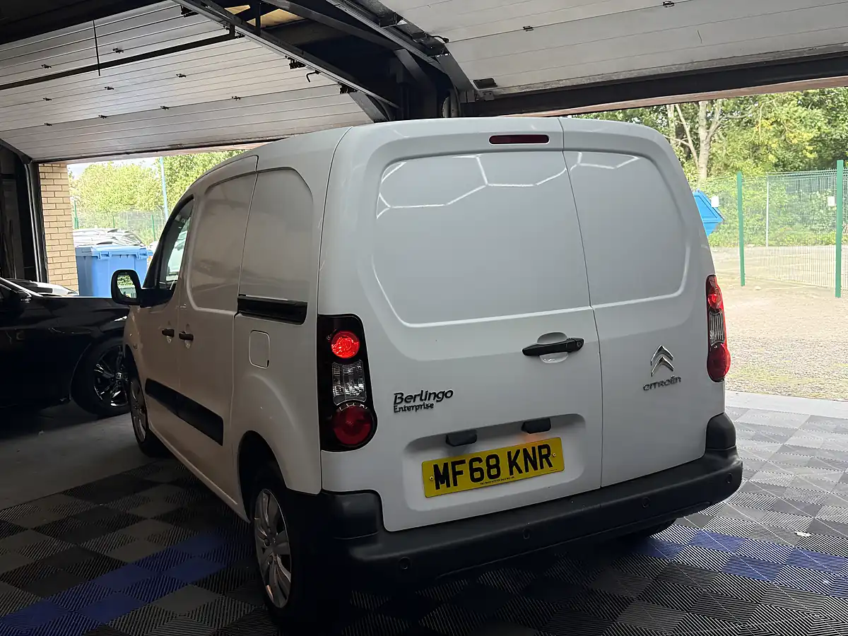 Used 2018 Citroen Berlingo Enterprise White - Interior and Exterior details 5