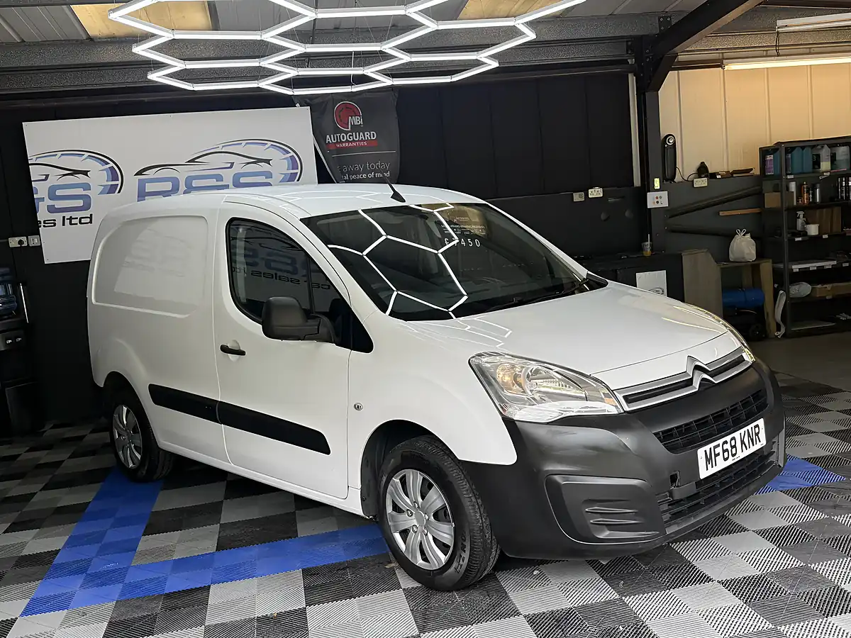 Used 2018 Citroen Berlingo Enterprise White - Interior and Exterior details 7