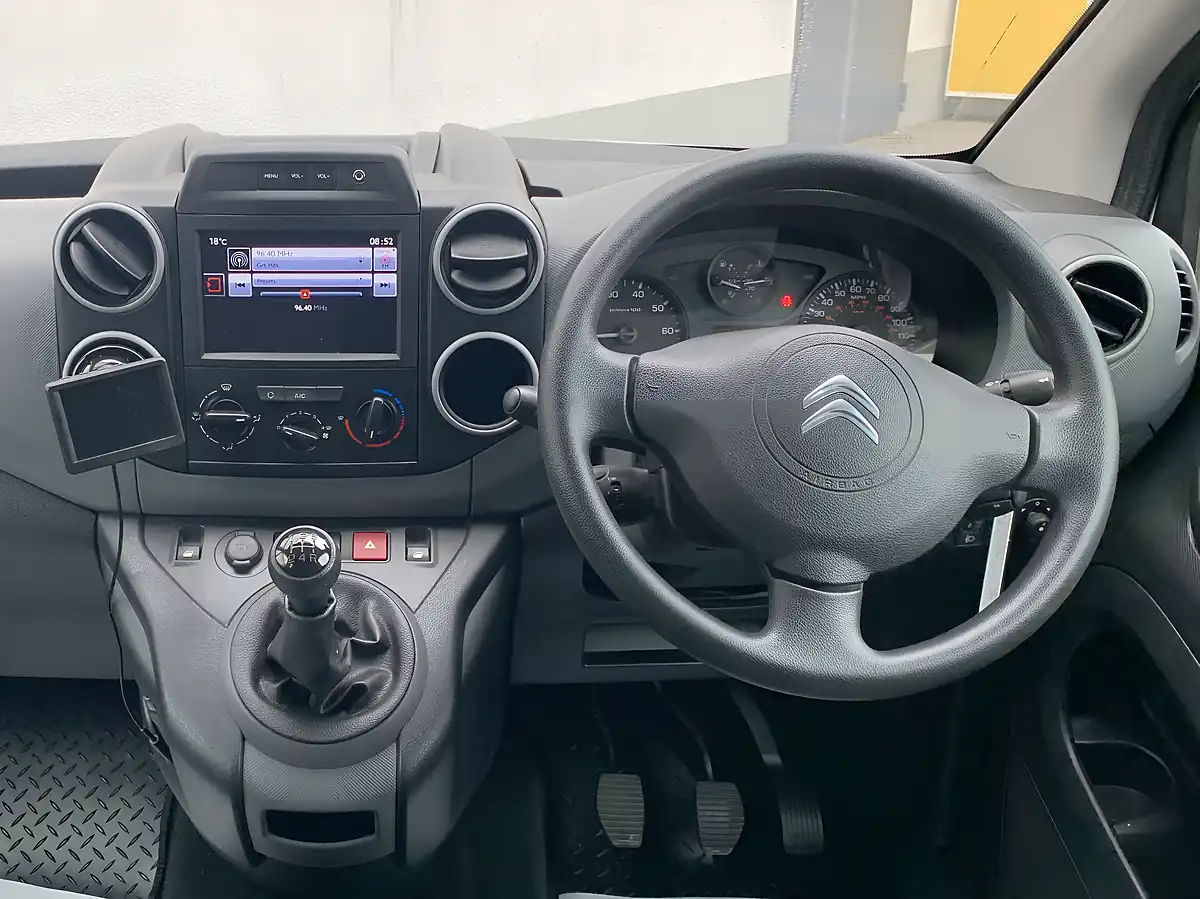 Used 2018 Citroen Berlingo Enterprise White - Interior and Exterior details 2