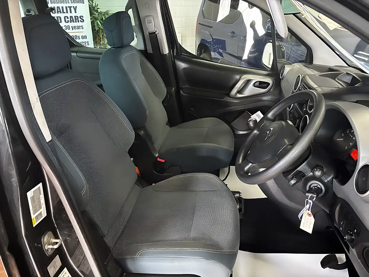 Used 2018 Citroen Berlingo Feel Black - Interior and Exterior details 11