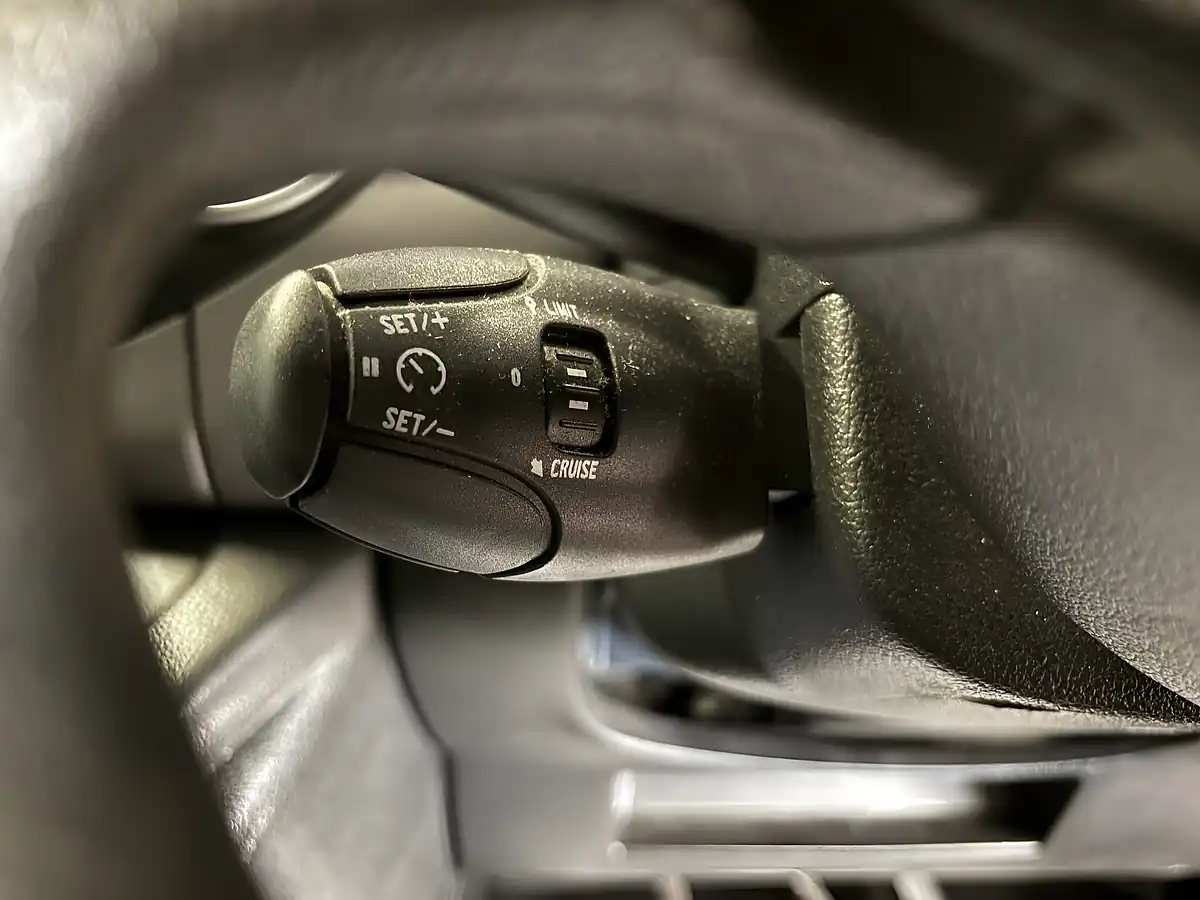 Used 2018 Citroen Berlingo Feel Black - Interior and Exterior details 13