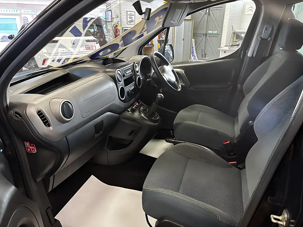 Used 2018 Citroen Berlingo Feel Black - Interior and Exterior details 14