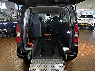 Used 2018 Citroen Berlingo Feel Black - Interior and Exterior details 18