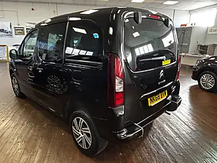 Used 2018 Citroen Berlingo Feel Black - Interior and Exterior details 8