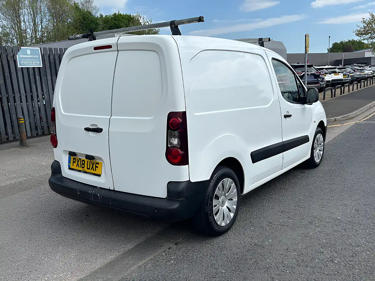 Used 2018 Citroen Berlingo White - Interior and Exterior details 6