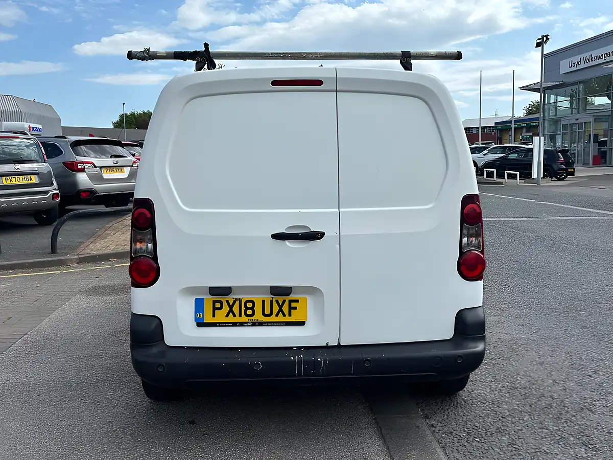 Used 2018 Citroen Berlingo White - Interior and Exterior details 7