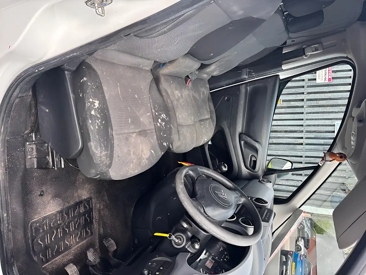 Used 2018 Citroen Berlingo White - Interior and Exterior details 9