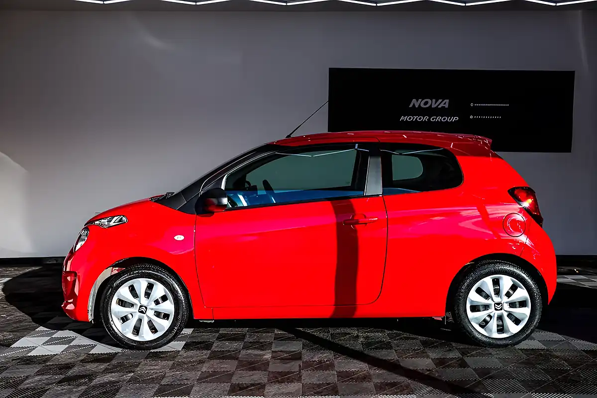 Used 2018 Citroen C1 Feel Red - Interior and Exterior details 5