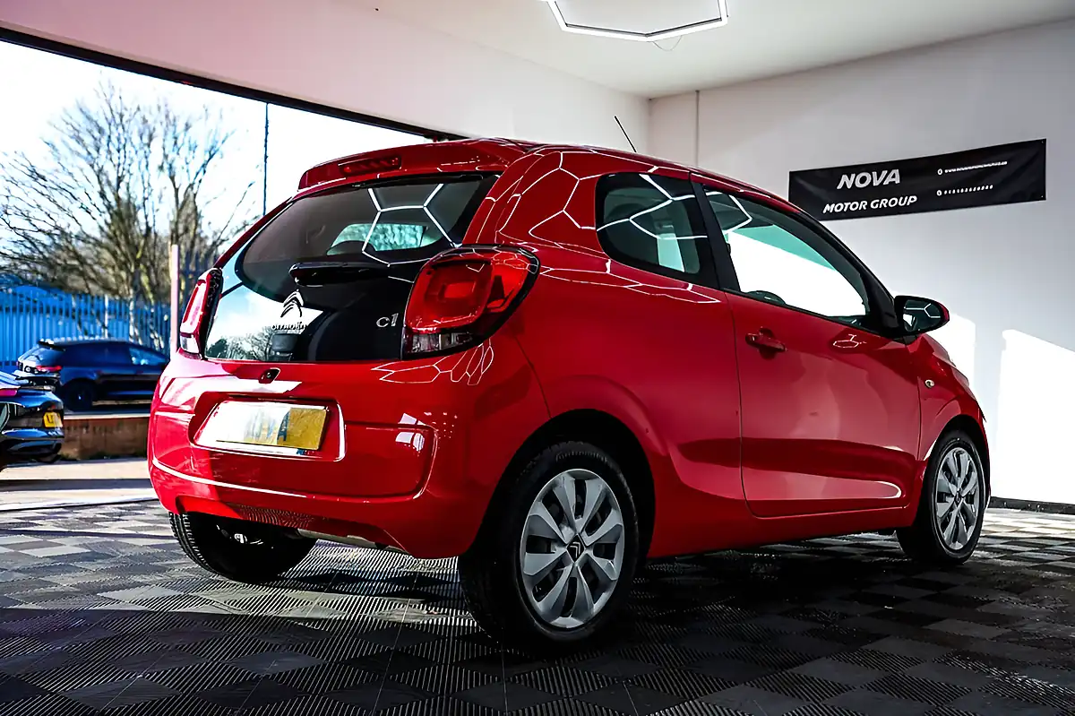 Used 2018 Citroen C1 Feel Red - Interior and Exterior details 9