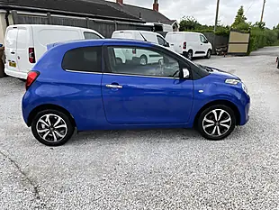 Used 2018 Citroen C1 Flair Blue - Interior and Exterior details 12