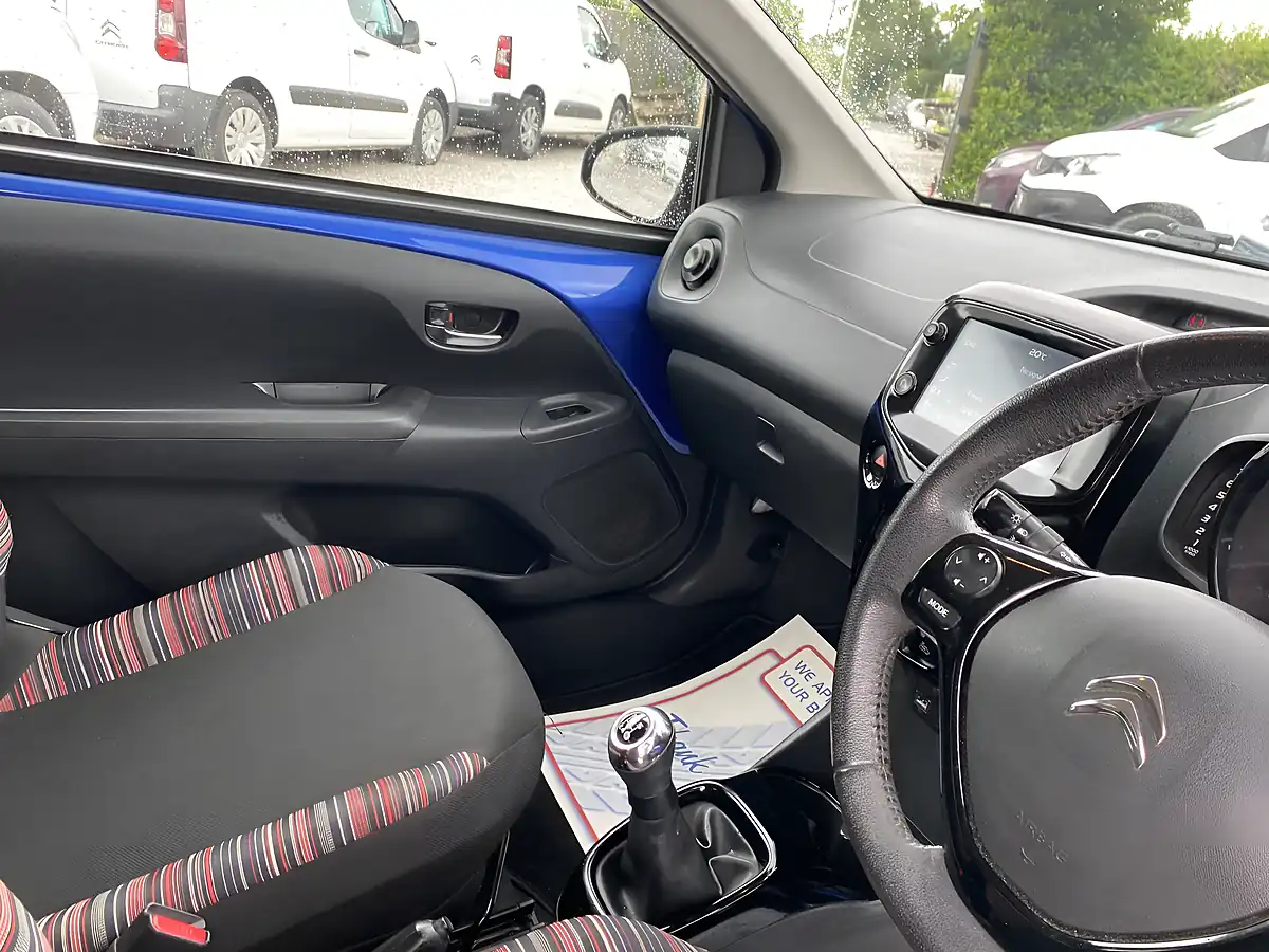 Used 2018 Citroen C1 Flair Blue - Interior and Exterior details 16