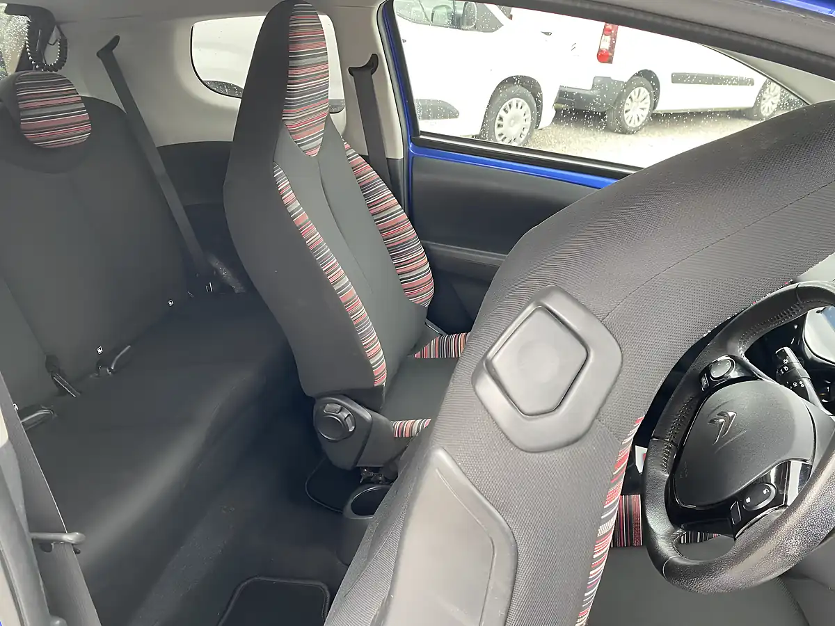 Used 2018 Citroen C1 Flair Blue - Interior and Exterior details 17