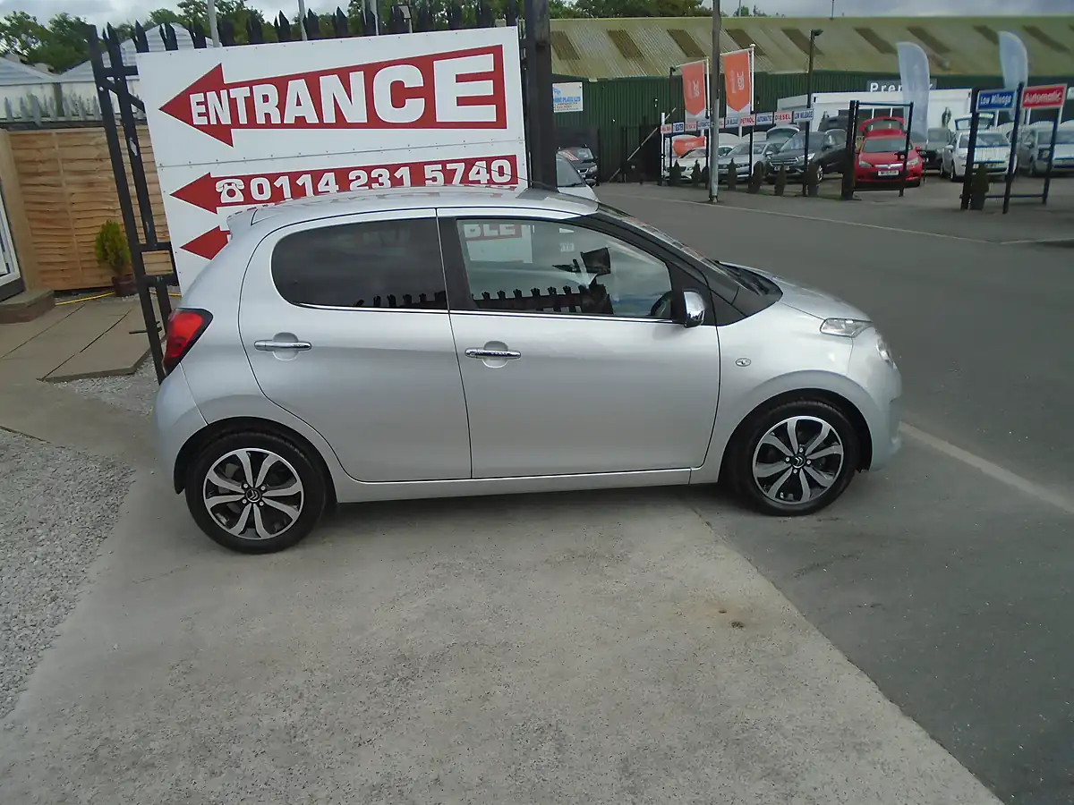 Used 2018 Citroen C1 Flair Grey - Interior and Exterior details 6