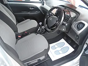 Used 2018 Citroen C1 Flair Grey - Interior and Exterior details 8