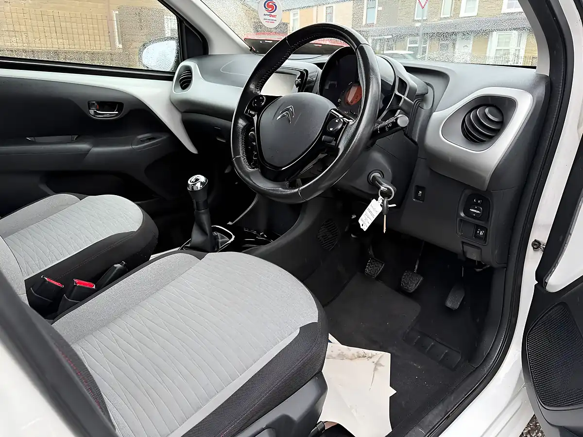 Used 2018 Citroen C1 Flair White - Interior and Exterior details 11
