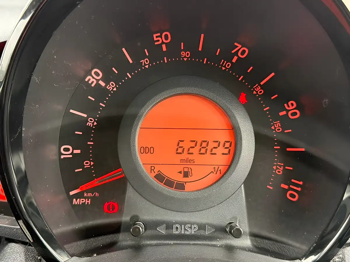 Used 2018 Citroen C1 Flair White - Interior and Exterior details 13
