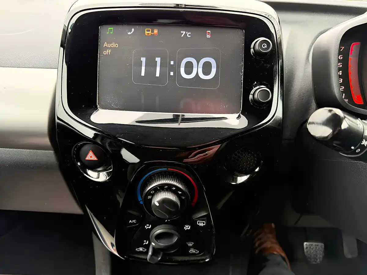 Used 2018 Citroen C1 Flair White - Interior and Exterior details 16