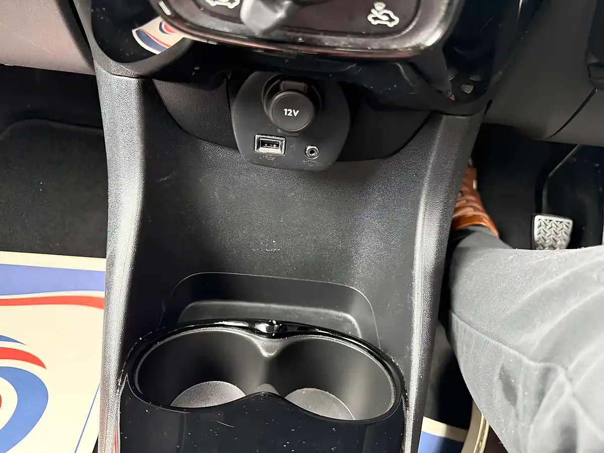 Used 2018 Citroen C1 Flair White - Interior and Exterior details 17
