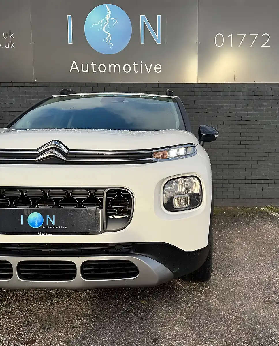 Used 2018 Citroen C3 Aircross Feel White - Interior and Exterior details 5