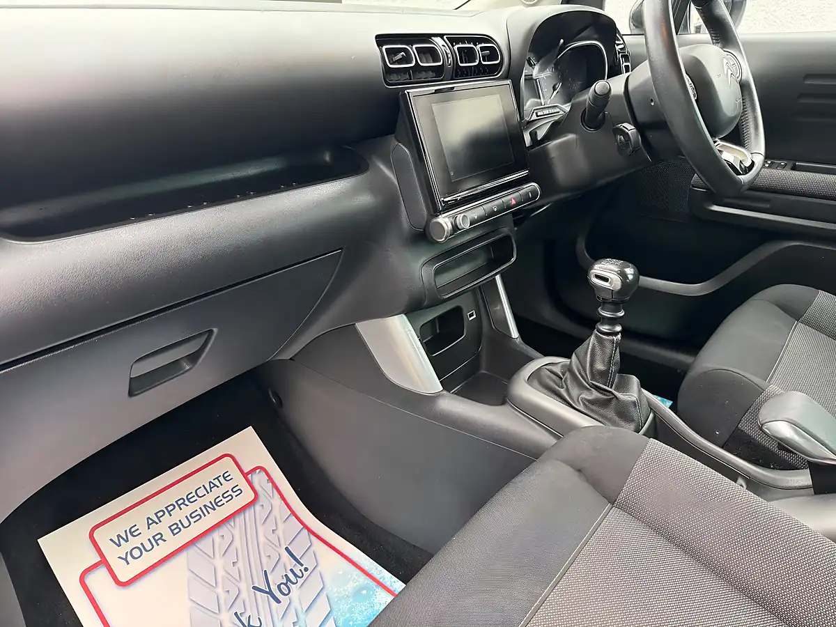 Used 2018 Citroen C3 Aircross Feel White - Interior and Exterior details 4