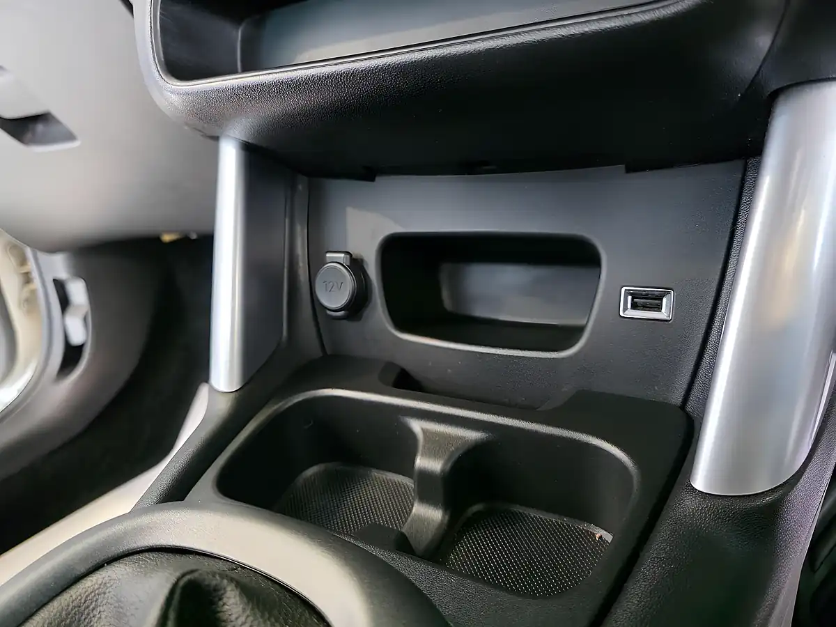 Used 2018 Citroen C3 Aircross Feel White - Interior and Exterior details 13