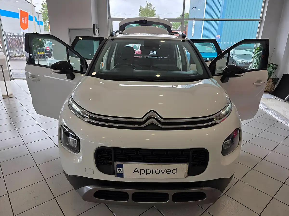 Used 2018 Citroen C3 Aircross Feel White - Interior and Exterior details 2