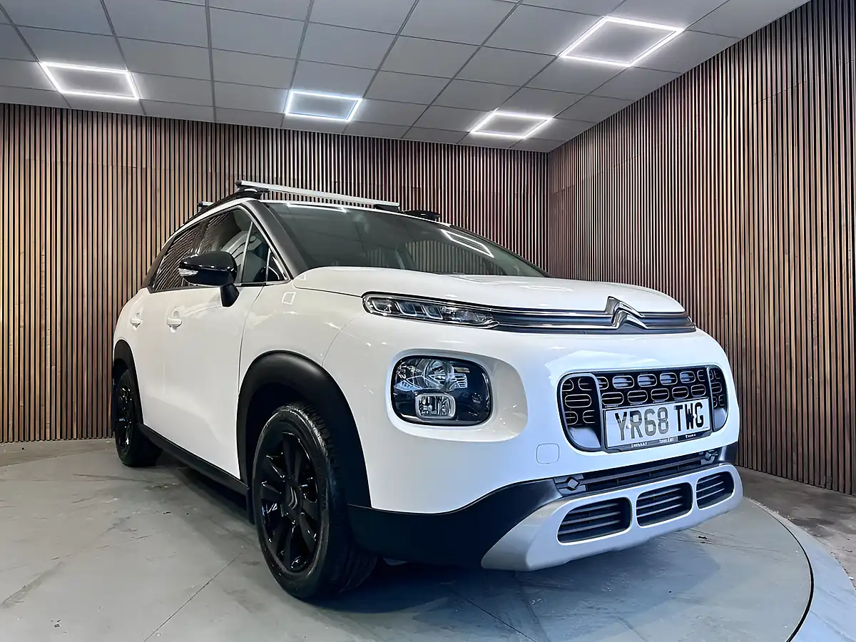 Used 2018 Citroen C3 Aircross Feel White - Front View