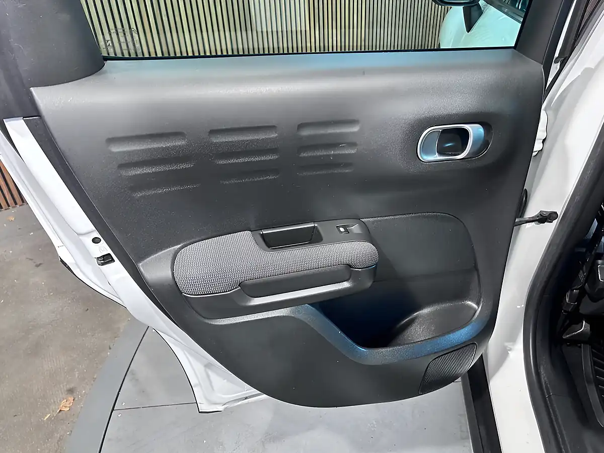 Used 2018 Citroen C3 Aircross Feel White - Interior and Exterior details 13