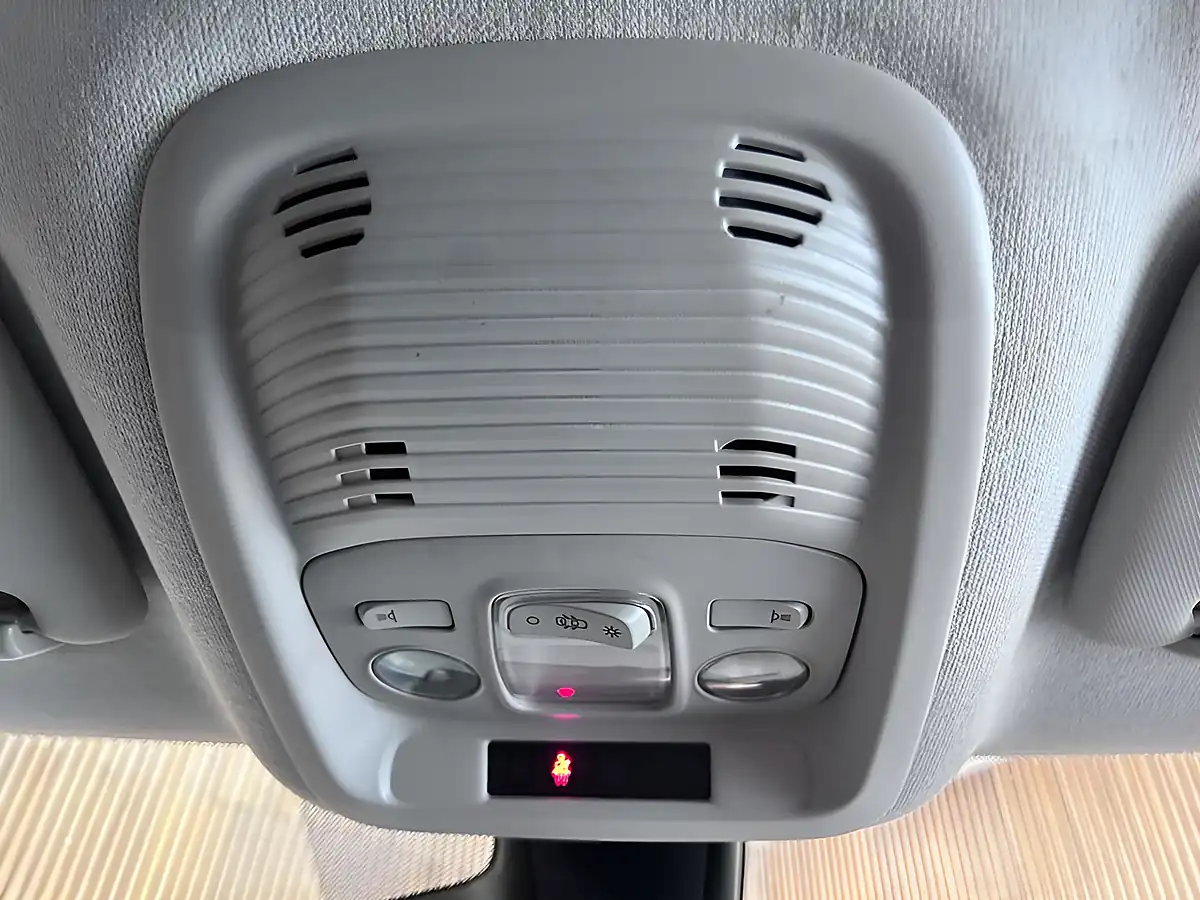 Used 2018 Citroen C3 Aircross Feel White - Interior and Exterior details 20