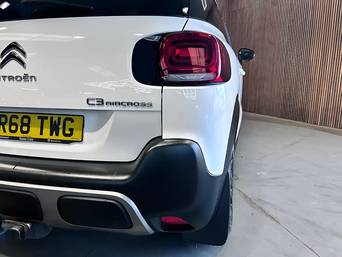 Used 2018 Citroen C3 Aircross Feel White - Interior and Exterior details 7