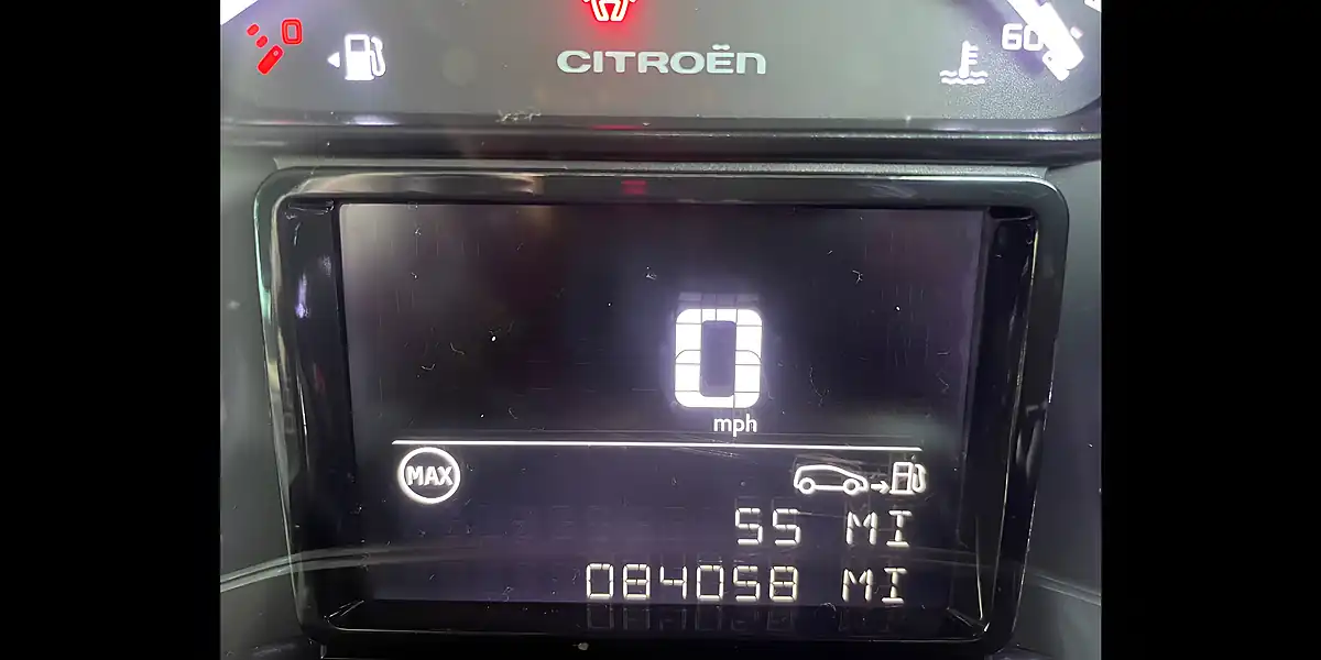 Used 2018 Citroen C3 Aircross Flair Beige - Interior and Exterior details 20