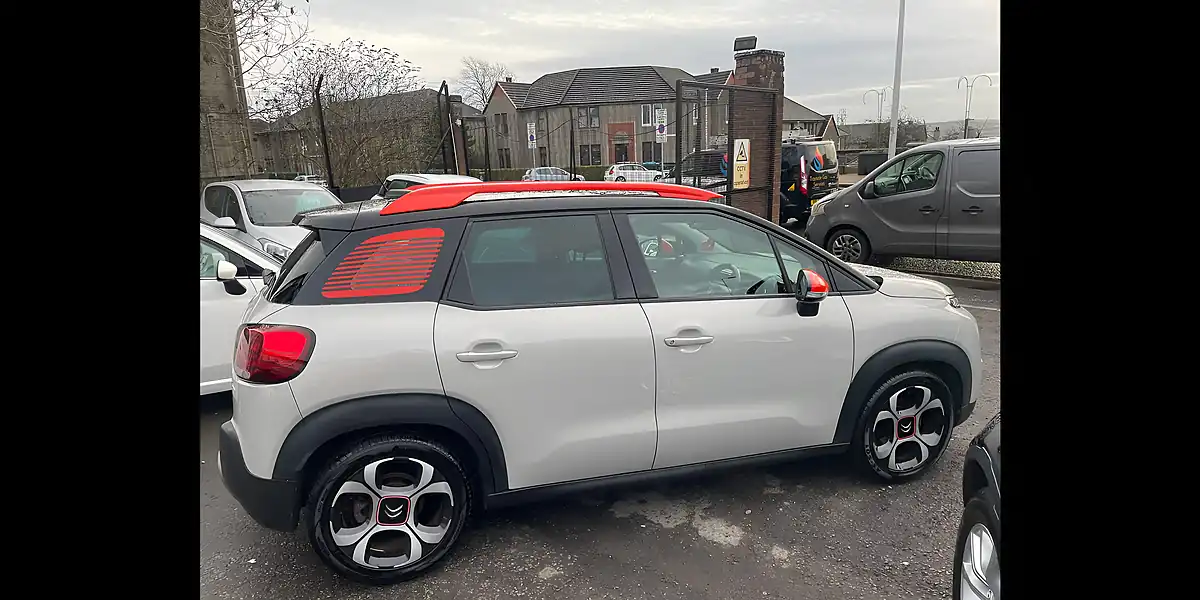 Used 2018 Citroen C3 Aircross Flair Beige - Interior and Exterior details 3