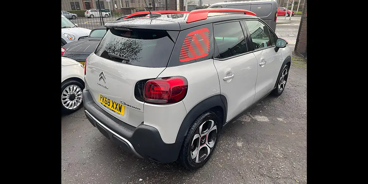 Used 2018 Citroen C3 Aircross Flair Beige - Interior and Exterior details 4