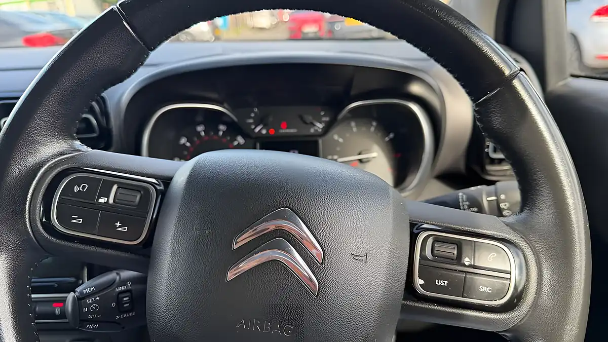 Used 2018 Citroen C3 Aircross Flair Beige - Interior and Exterior details 5