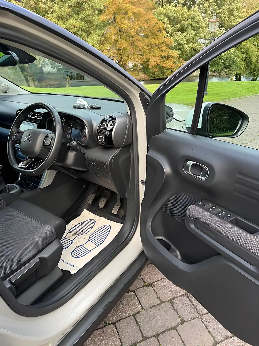 Used 2018 Citroen C3 Aircross Flair Beige - Interior and Exterior details 13