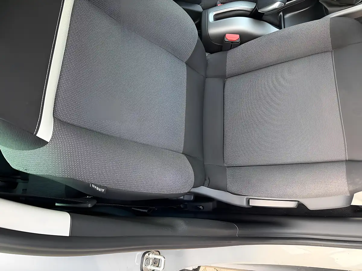 Used 2018 Citroen C3 Aircross Flair Beige - Interior and Exterior details 14