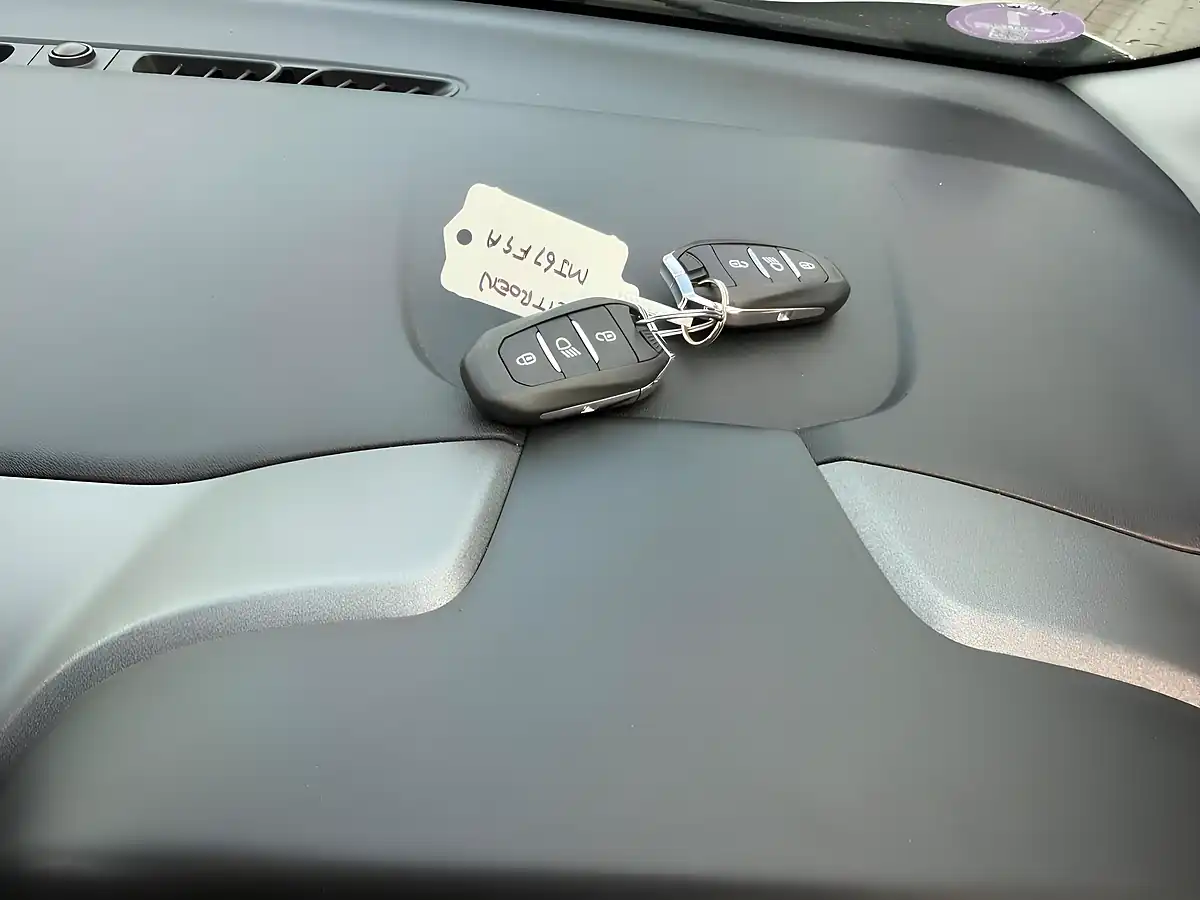 Used 2018 Citroen C3 Aircross Flair Beige - Interior and Exterior details 15