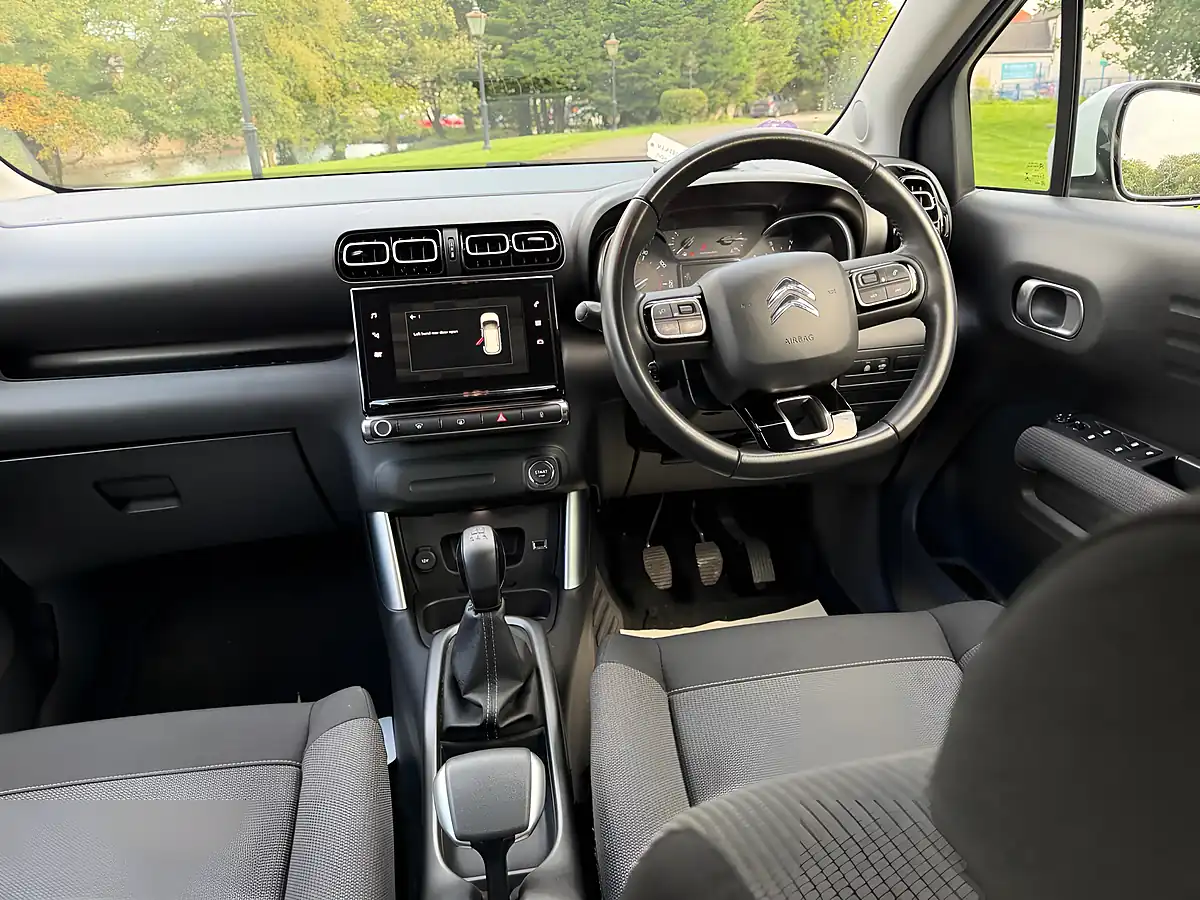 Used 2018 Citroen C3 Aircross Flair Beige - Interior and Exterior details 19