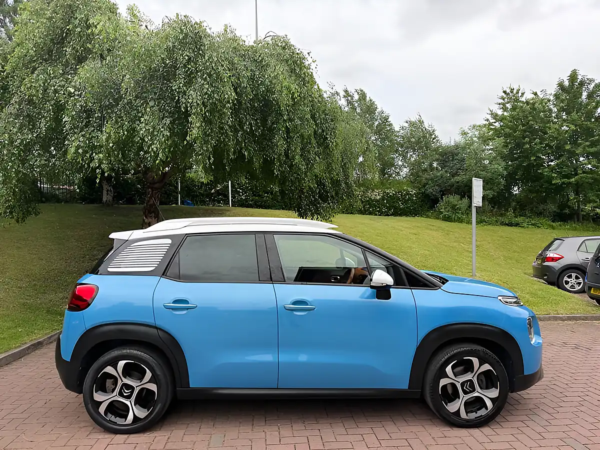 Used 2018 Citroen C3 Aircross Flair Blue - Interior and Exterior details 4