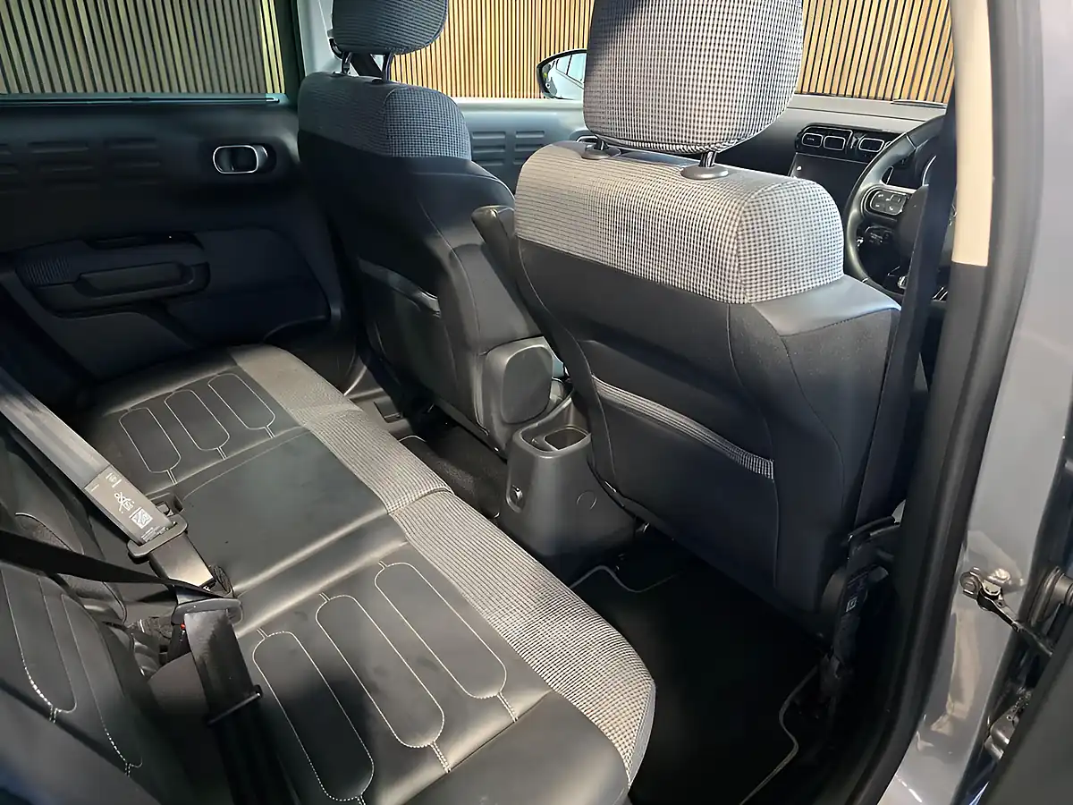 Used 2018 Citroen C3 Aircross Flair Grey - Interior and Exterior details 10