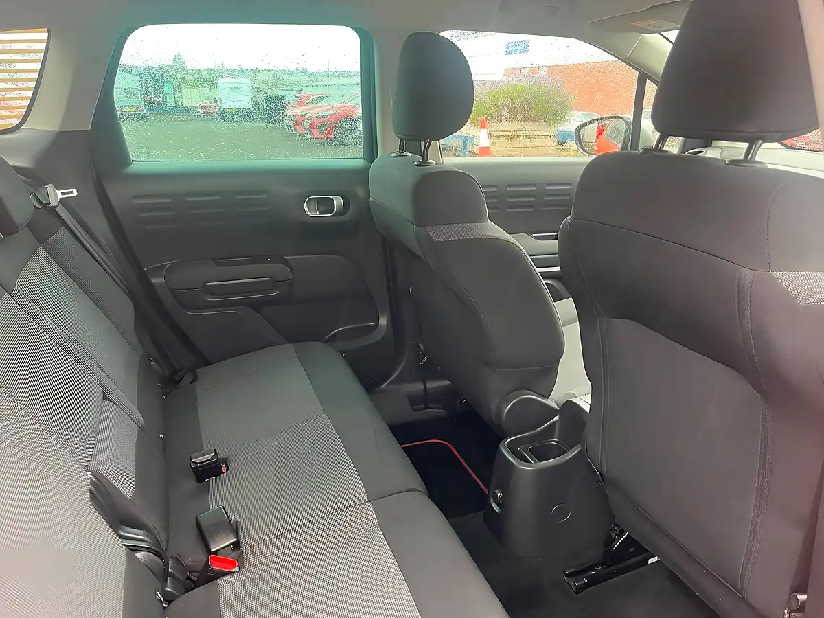Used 2018 Citroen C3 Aircross Flair Orange - Interior and Exterior details 13