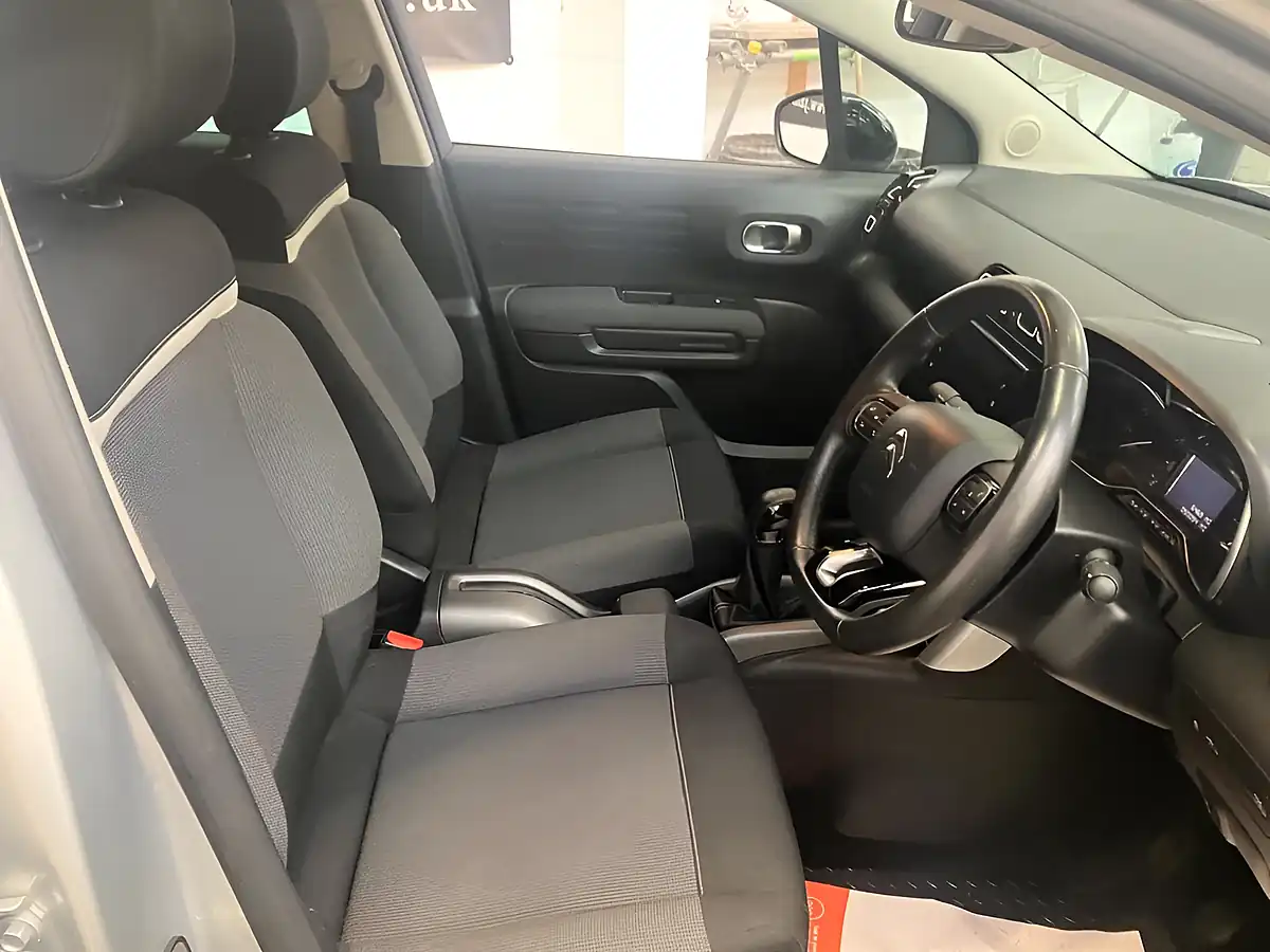 Used 2018 Citroen C3 Aircross Flair Silver - Interior and Exterior details 11