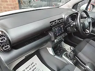 Used 2018 Citroen C3 Aircross Flair White - Interior and Exterior details 13