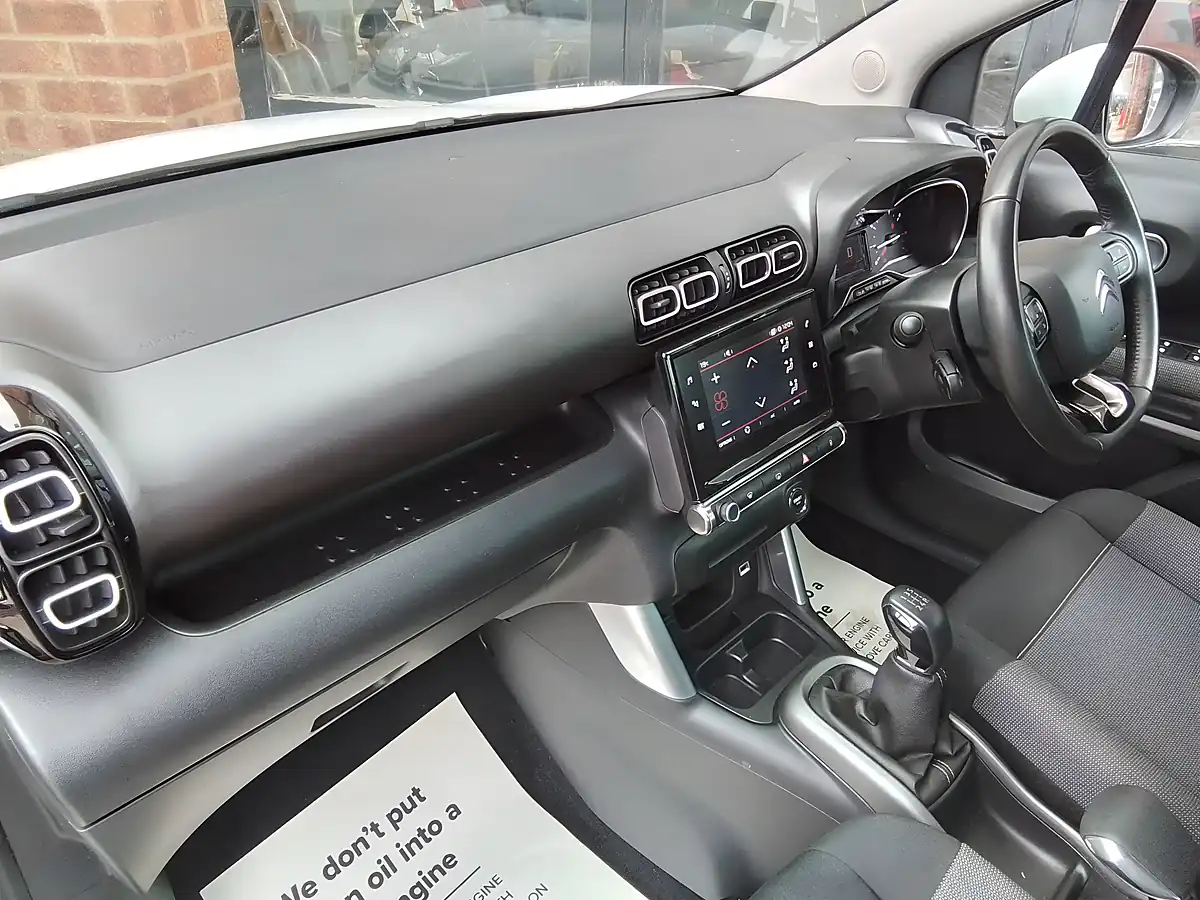 Used 2018 Citroen C3 Aircross Flair White - Interior and Exterior details 13