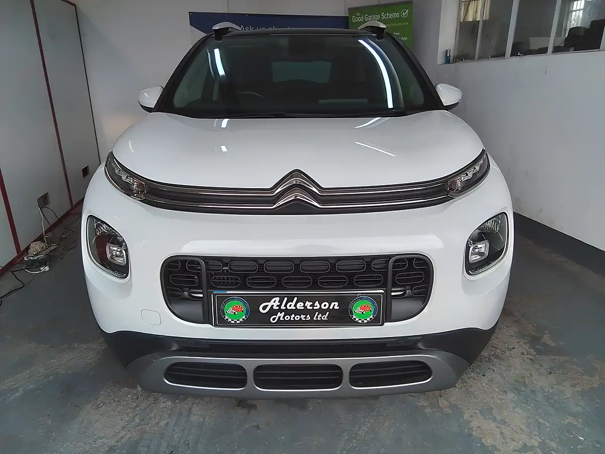 Used 2018 Citroen C3 Aircross Flair White - Interior and Exterior details 5