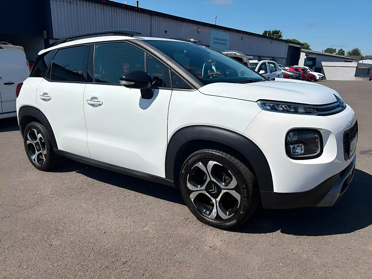 Used 2018 Citroen C3 Aircross Flair White - Interior and Exterior details 4