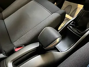 Used 2018 Citroen C3 Aircross Flair White - Interior and Exterior details 11